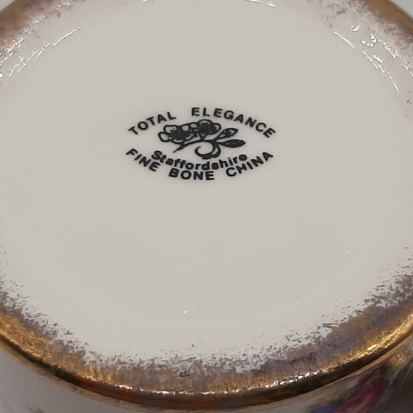 Staffordshire Trinket Box Fine Bone China England Roses Floral Total Elegance - Picture 8 of 8